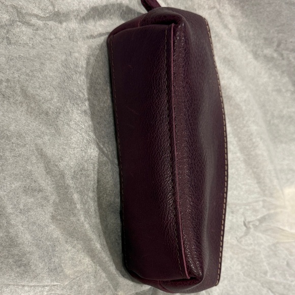 Portland Leather Plum Eclipse Makeup Bag - Picture 2 of 4